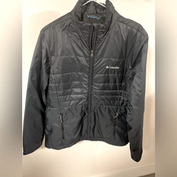 Columbia Women’s waist length NWOT Jacket SZ L - Picture 3 of 7
